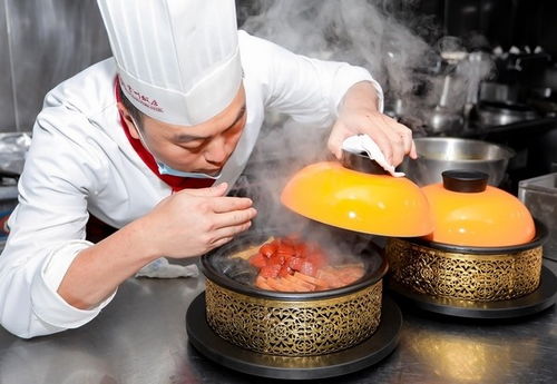 苏黔美食文化交融与酒店管理创新论坛在贵阳圆满举行